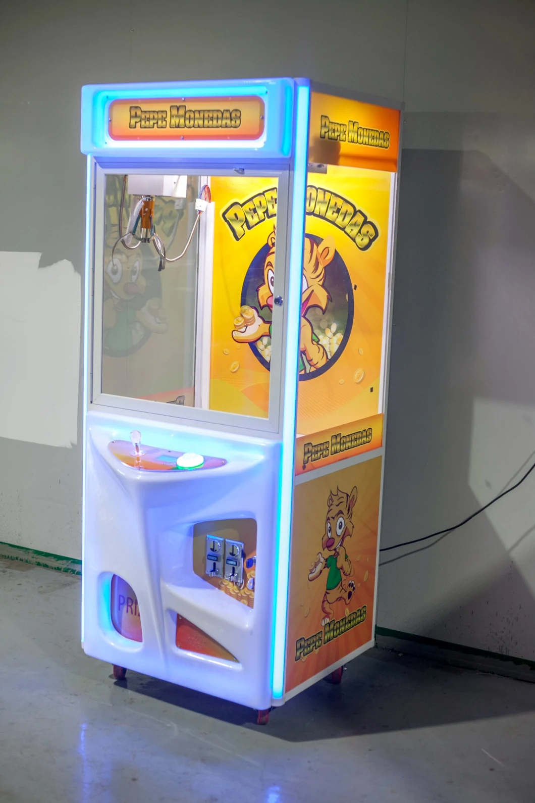 Larger Crane Claw Machines Claw Game Vending Game Machine